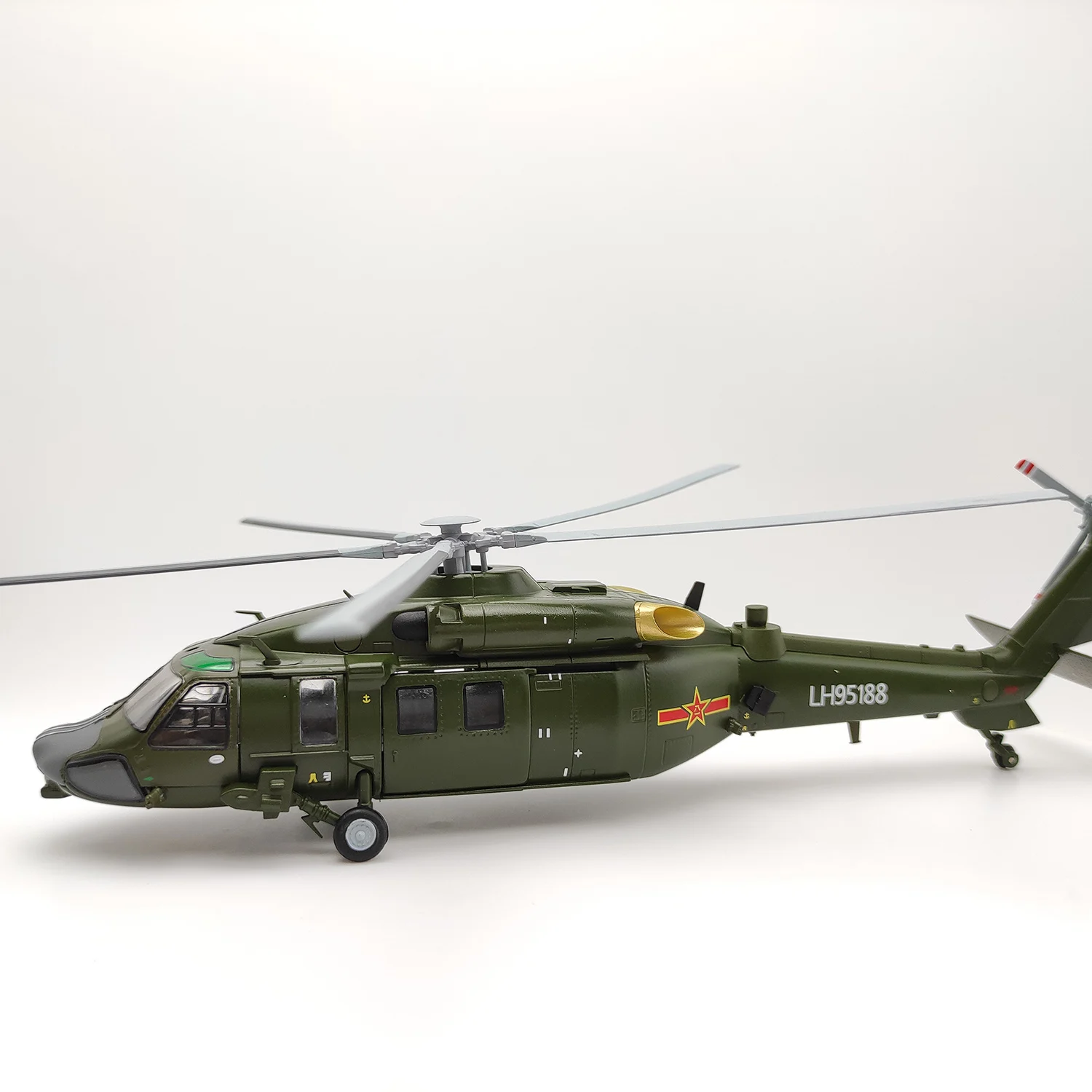 دييكاست 1:72 مقياس Z-20 LH9518 - مراجعة Rc Helicopter Hobby Grade وسعره
